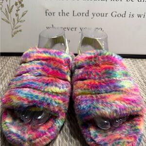 UGG Multicolor Furry Slippers Women SZ 7 Box4